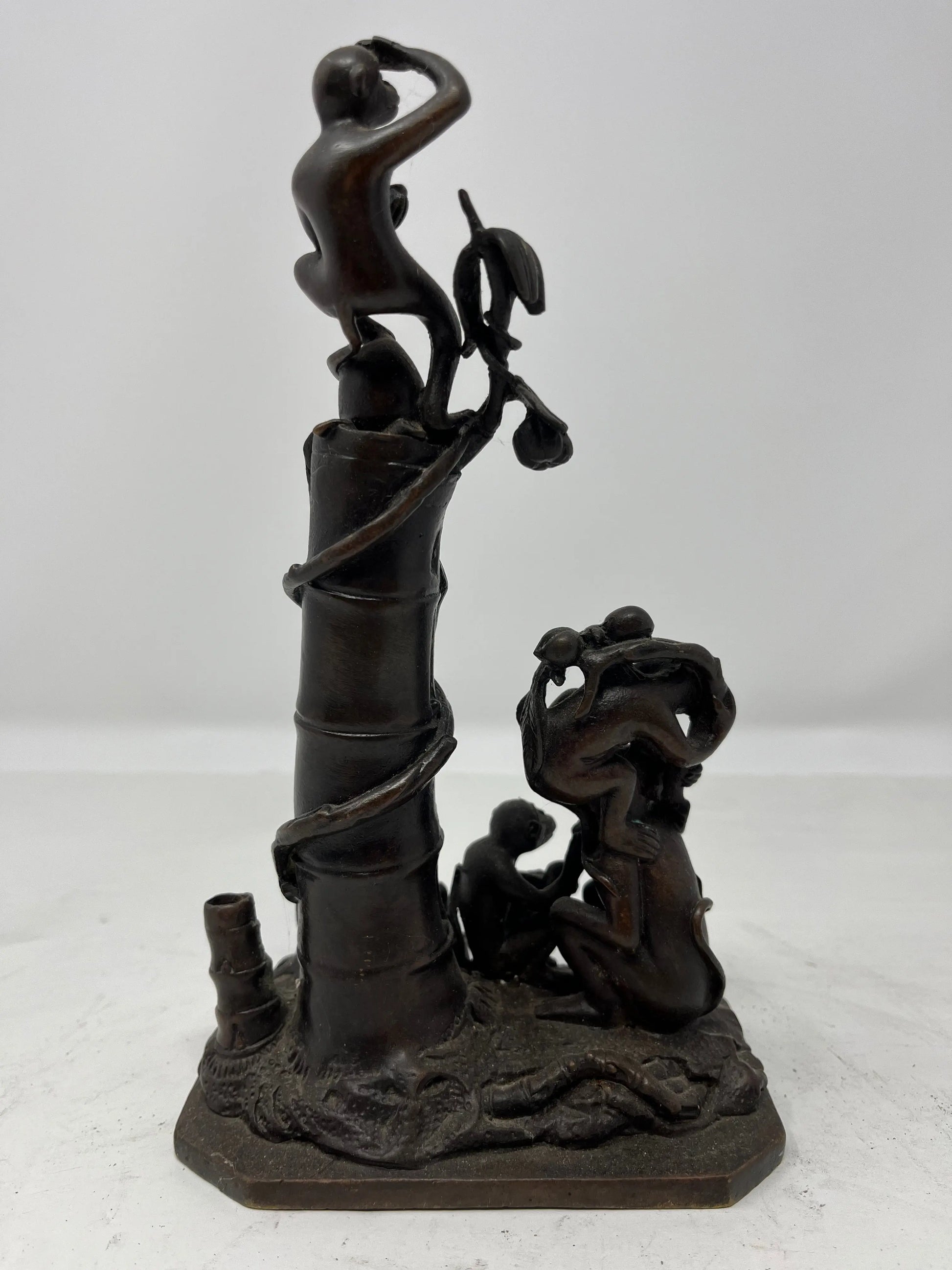 Monkeys Statue 5x9 - HeirloomSpace