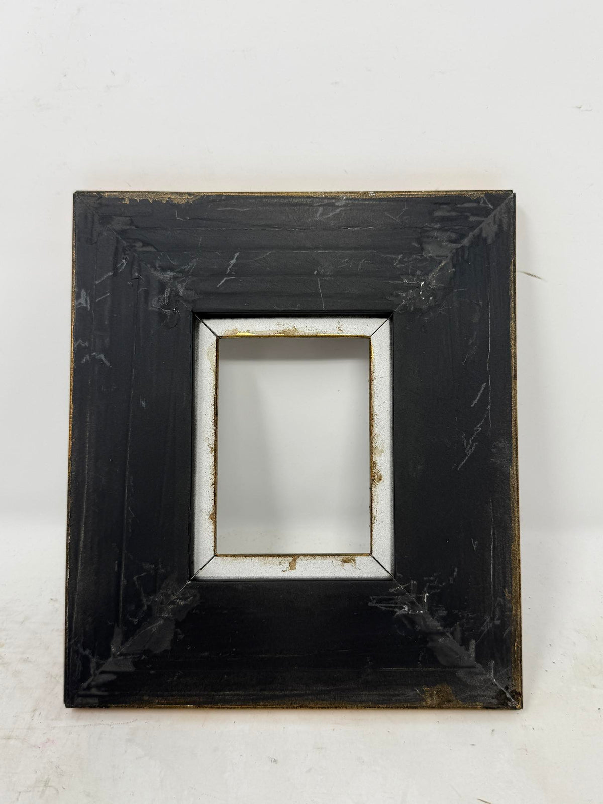 Decorative Black & Gold Picture Frame with Ornate Corner Details