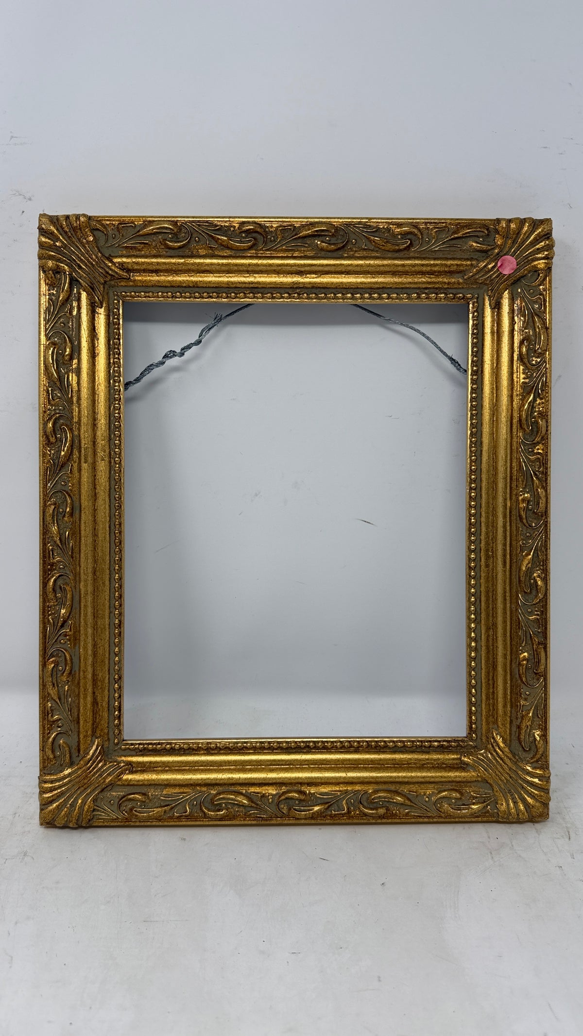 Golden Laurel — Decorative Gold-Tone Frame