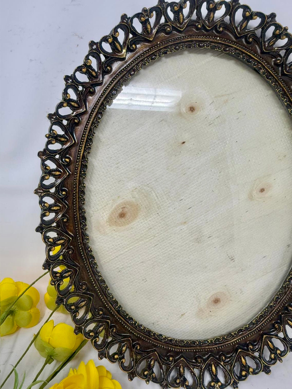 Ornate Oval Picture Frame | Decorative Bronze & Gold-Tone Frame