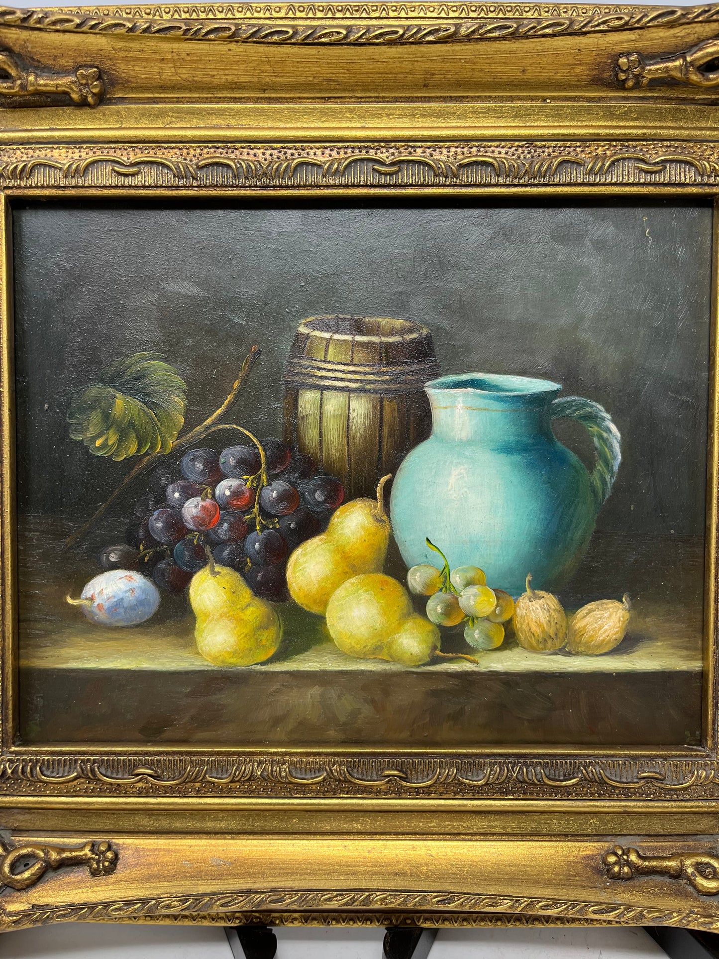 Jug, Colorful Grapes on Display 13x15