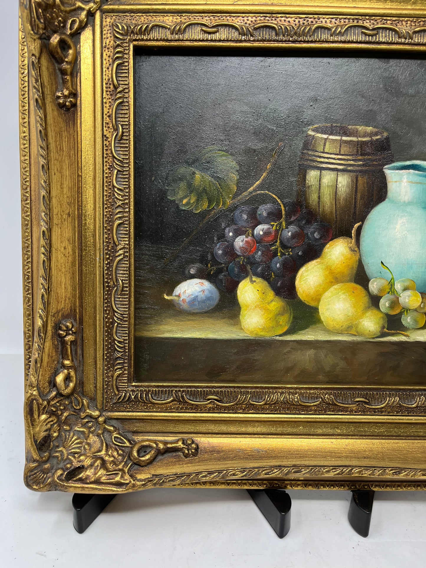 Jug, Colorful Grapes on Display 13x15