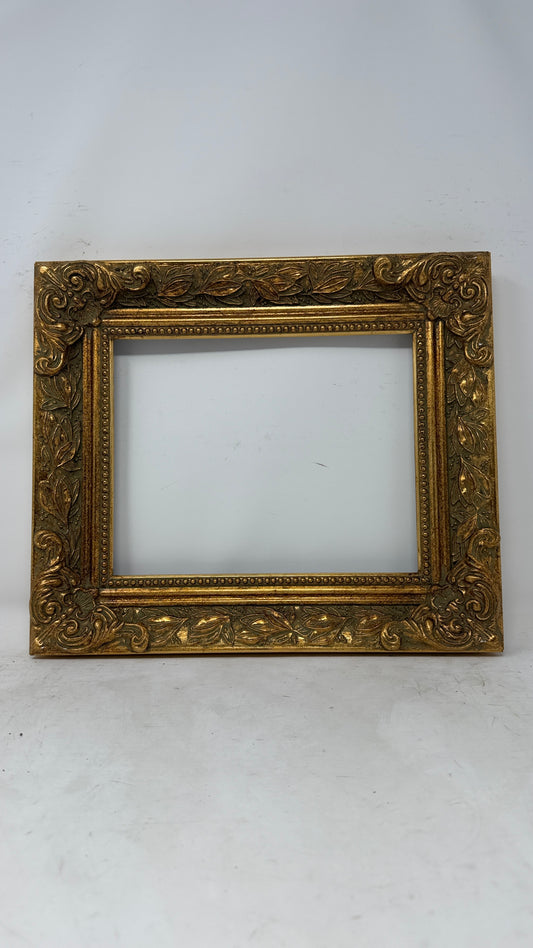 Gilded Laurel – Ornate Gold Decorative Frame