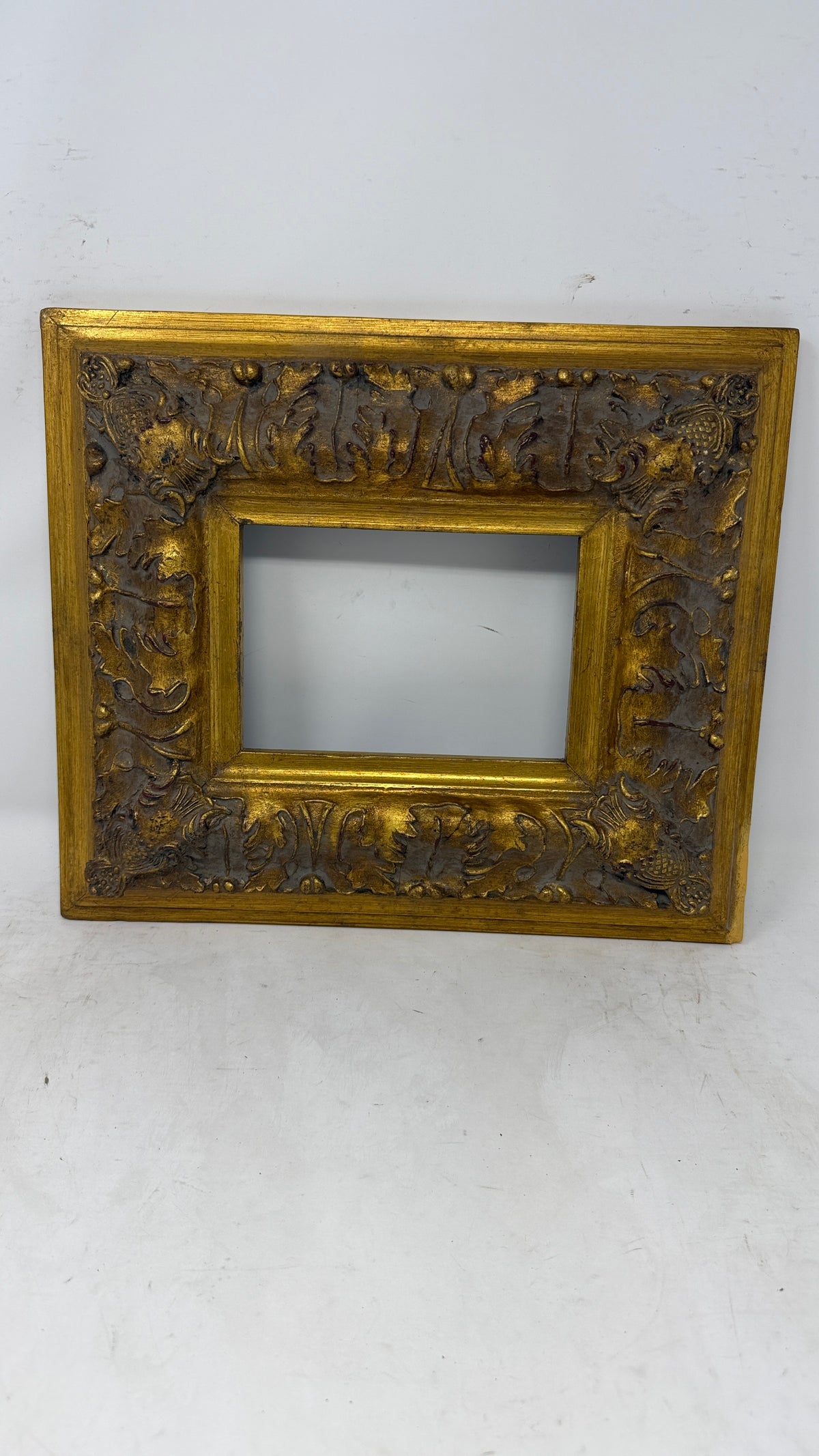 Ornate Acanthus Gold Picture Frame