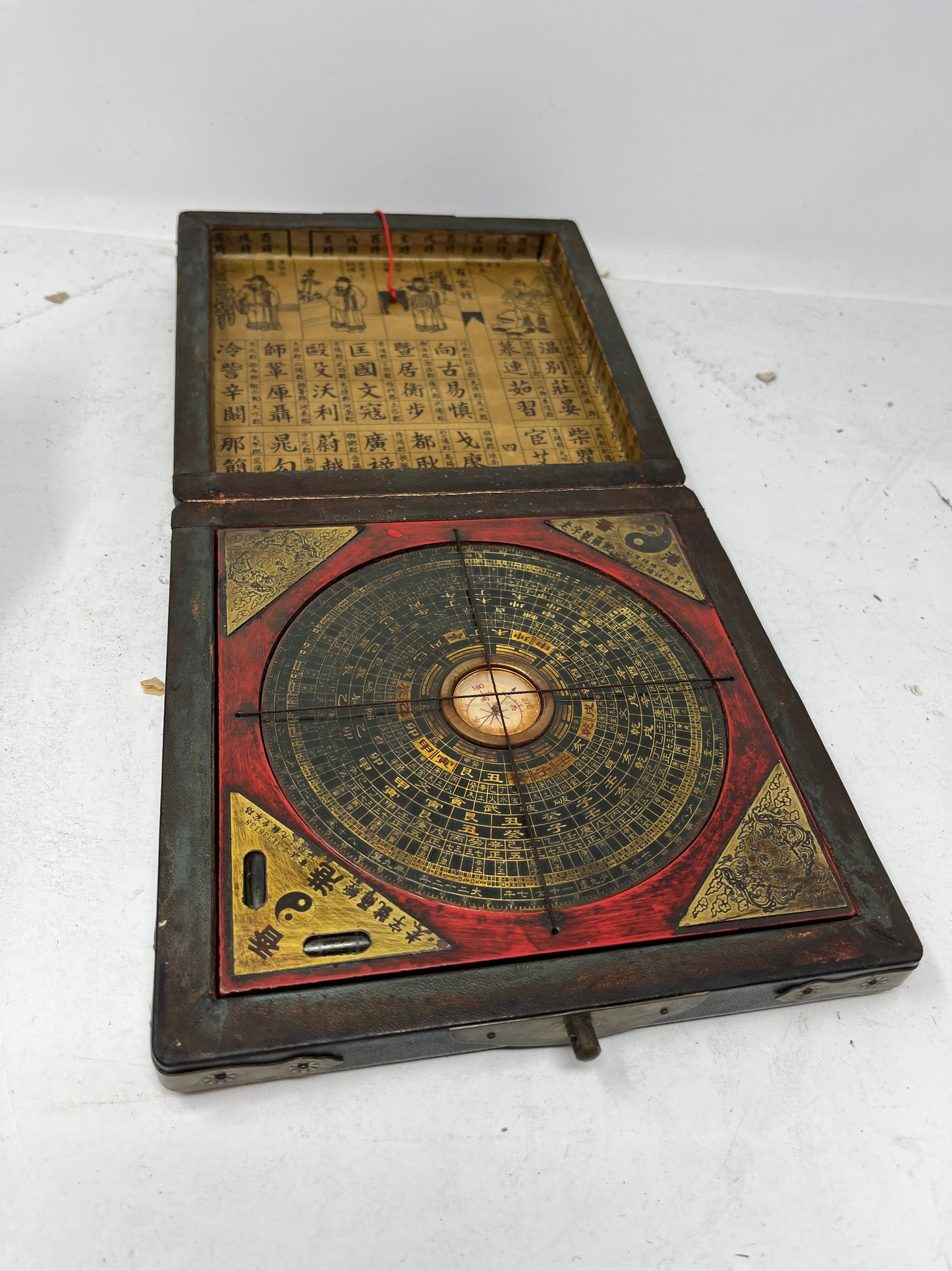 Vintage Chinese Feng Shui Compass Box with Intricate Art